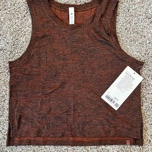 Never worn Lululemon Train to Be Tank
